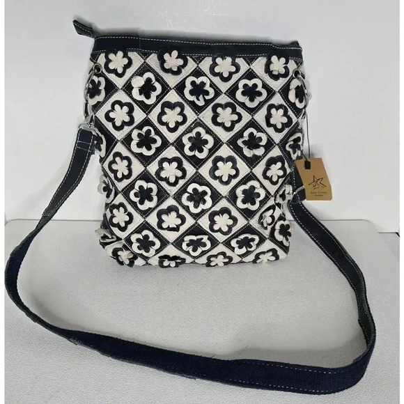 H2Z Leather 3D Floral Navy/Lt. Gray Crossbody Purse Boho Hippie Retro UPCYCLED - Picture 5 of 10